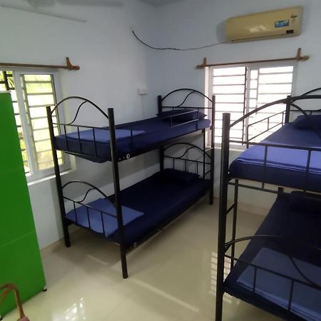 Funk Monk Villa Hostel Pondicherry Auroville Ruang foto