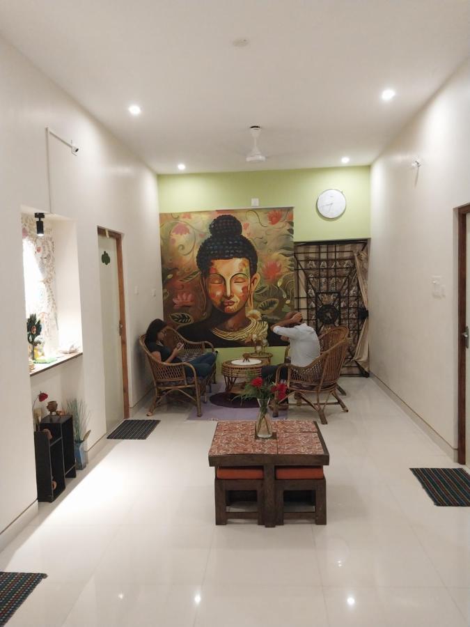Funk Monk Villa Hostel Pondicherry Auroville Bagian luar foto