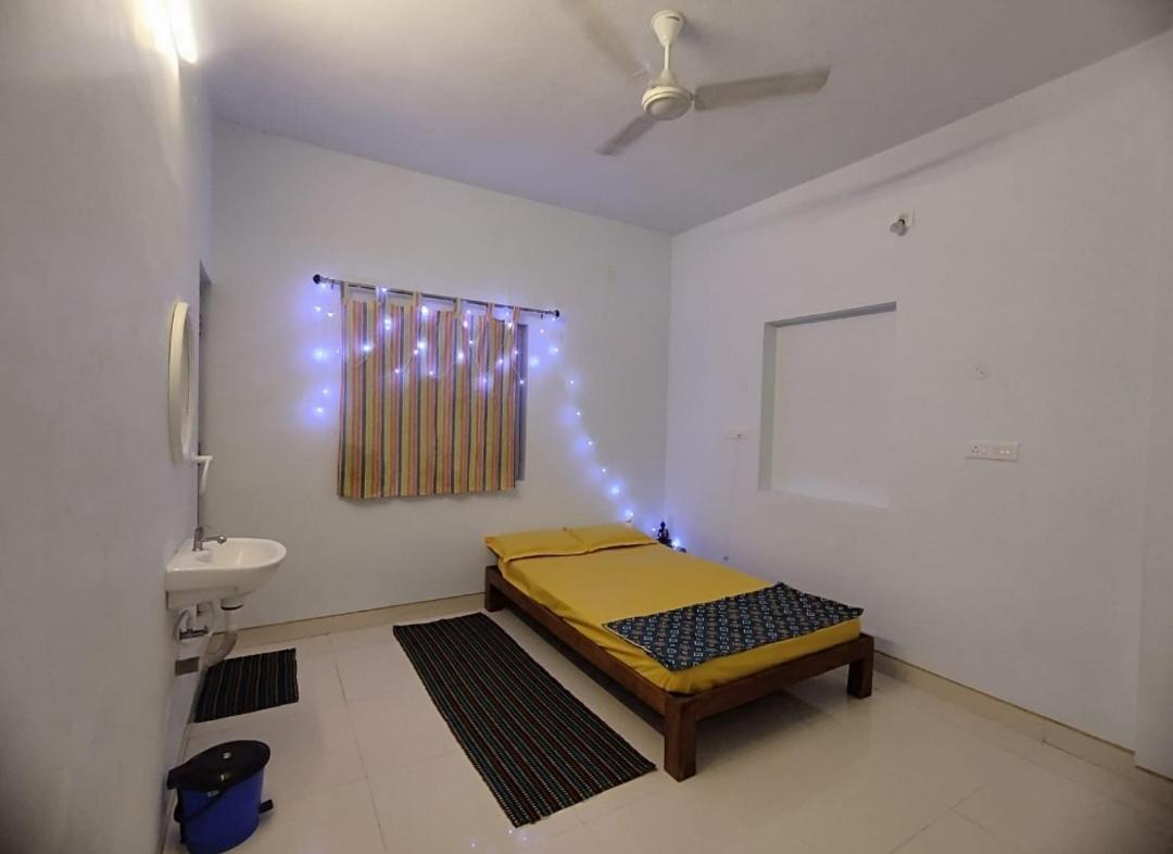 Funk Monk Villa Hostel Pondicherry Auroville Bagian luar foto
